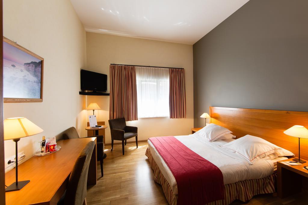 Standard Double or Twin Room,806791383:JPEG